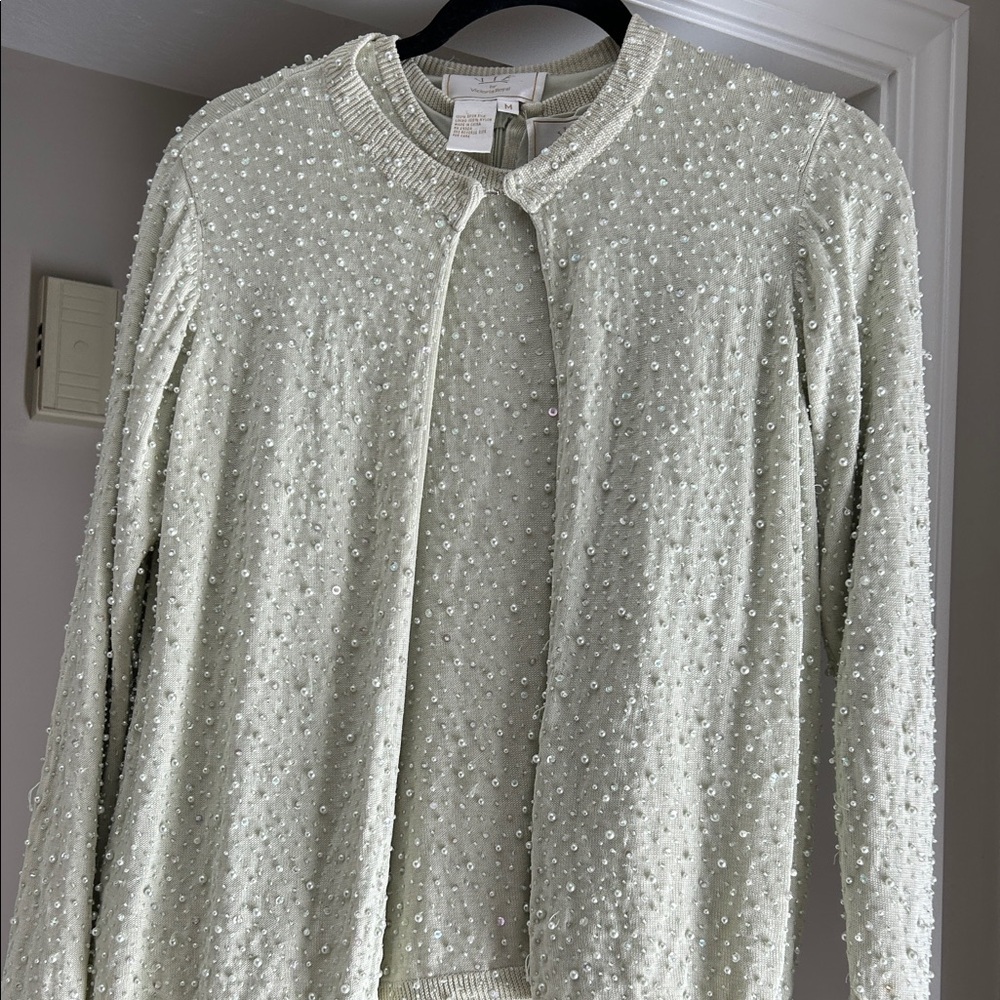 Vintage Sparkling Pearl Style Beaded Cardigan Sweater Set. 100 % spun silk